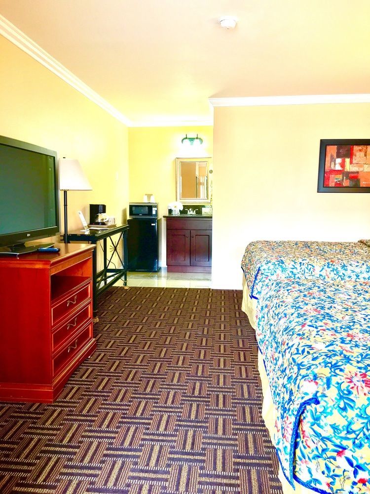 The Lemon Tree Hotel Anaheim Ngoại thất bức ảnh